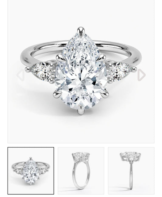 3 carat IGI certified lab diamond VS1 F pear. 0.5ctx2 side stones. White gold 18K. size 66