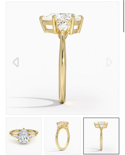 2.2 carat IGI certified lab diamond VS1 F pear. 0.2ctx2 side stones. Yellow gold 18K. Size 9