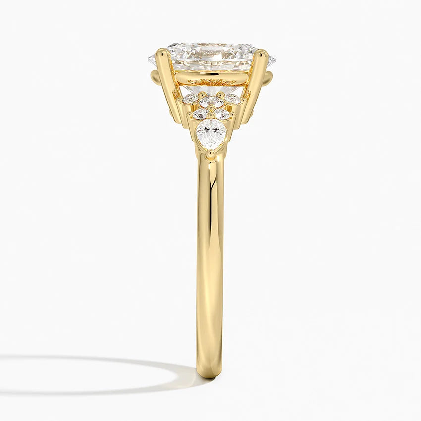 ecomposer-view with diamond shape-oval,ecomposer-size-2-ct, ecomposer-size-2.5-ct, ecomposer-size-3-ct, ecomposer-metal type-yellow-gold-18k