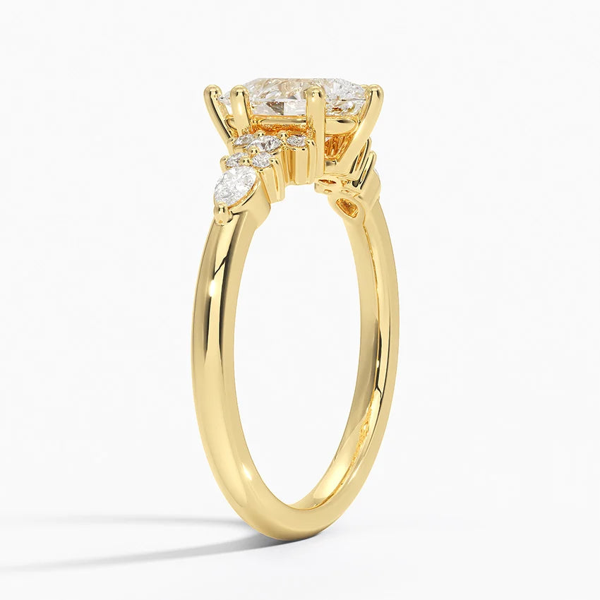 ecomposer-view with diamond shape-pear, ecomposer-size-1-ct, ecomposer-metal type-yellow-gold-18k