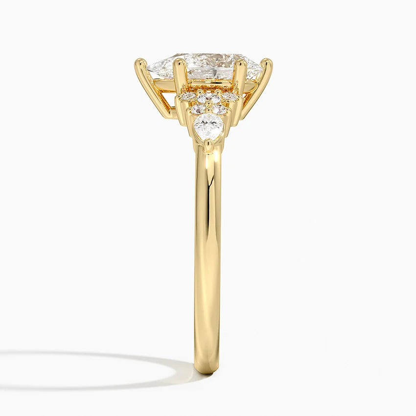 ecomposer-view with diamond shape-pear, ecomposer-size-1-ct, ecomposer-metal type-yellow-gold-18k