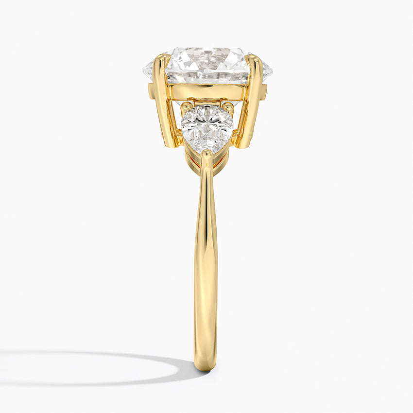 ecomposer-view with diamond shape-round, ecomposer-metal type-yellow-gold-18k