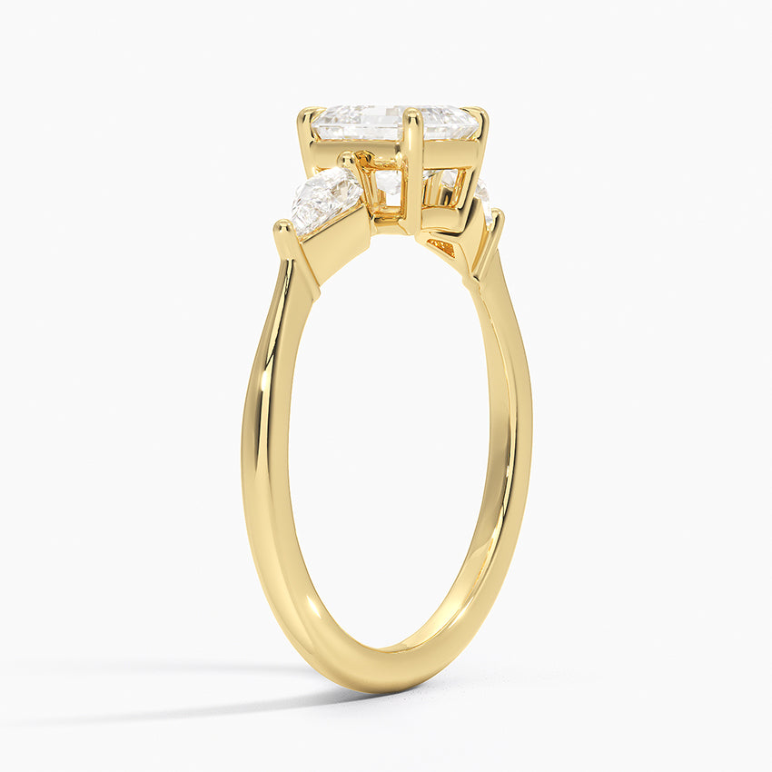 ecomposer-view with diamond shape-asscher,ecomposer-size-1-ct,ecomposer-metal type-yellow-gold-18k