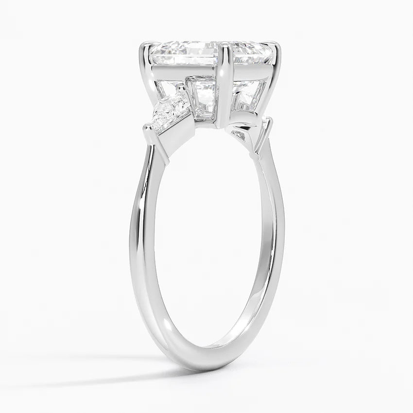 ecomposer-view with diamond shape-asscher,ecomposer-size-2-ct,ecomposer-metal type-white-gold-18k,ecomposer-view with diamond shape-asscher,ecomposer-size-2.5-ct,ecomposer-metal type-white-gold-18k,ecomposer-view with diamond shape-asscher,ecomposer-size-3-ct,ecomposer-metal type-white-gold-18k