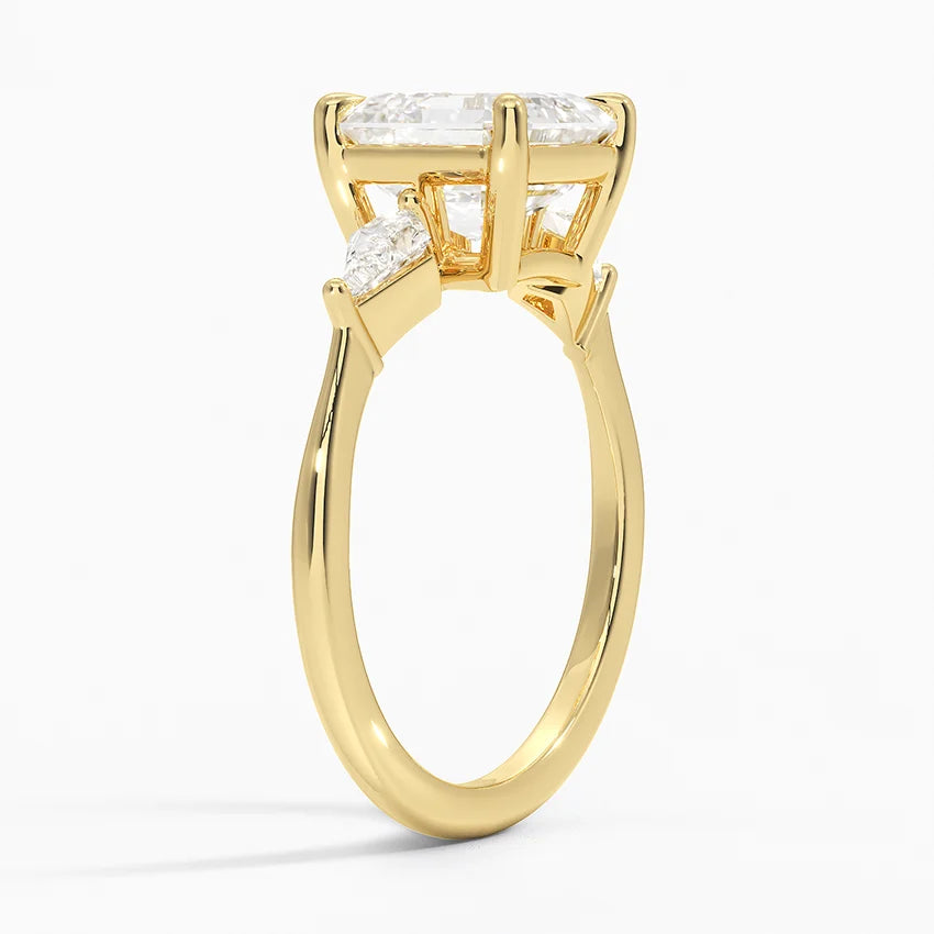 ecomposer-view with diamond shape-asscher,ecomposer-size-2-ct,ecomposer-metal type-yellow-gold-18k,ecomposer-view with diamond shape-asscher,ecomposer-size-2.5-ct,ecomposer-metal type-yellow-gold-18k,ecomposer-view with diamond shape-asscher,ecomposer-size-3-ct,ecomposer-metal type-yellow-gold-18k