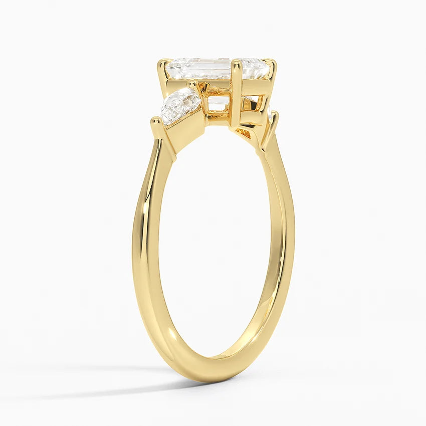 ecomposer-view with diamond shape-emerald,ecomposer-size-1-ct,ecomposer-metal type-yellow-gold-18k