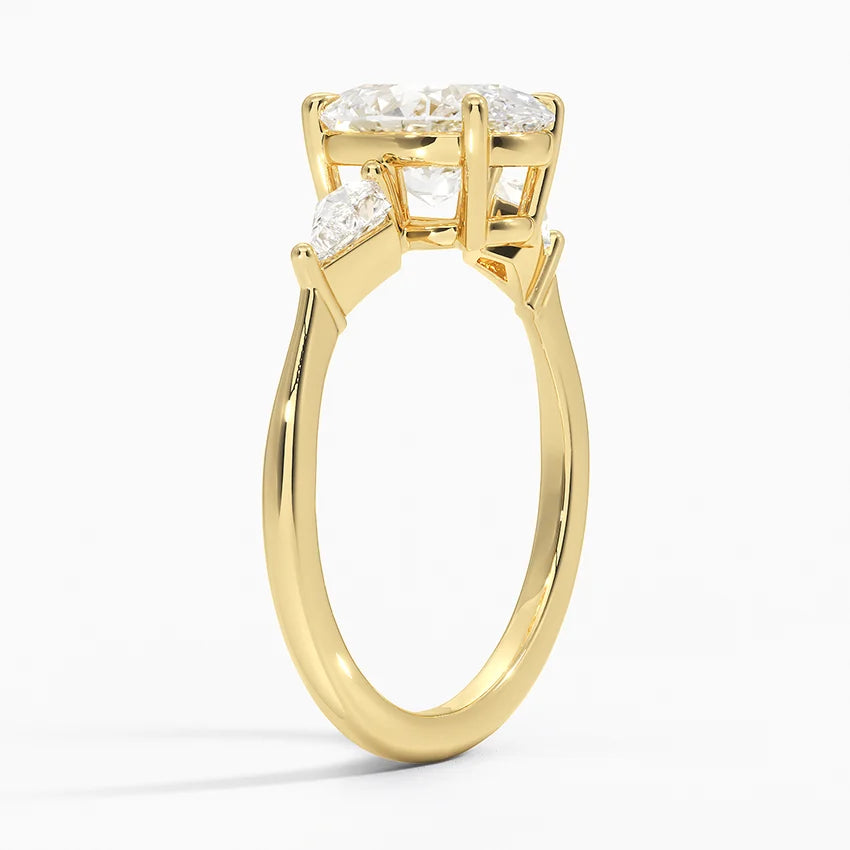 ecomposer-view with diamond shape-oval,ecomposer-size-2-ct,ecomposer-metal type-yellow-gold-18k,ecomposer-view with diamond shape-oval,ecomposer-size-2.5-ct,ecomposer-metal type-yellow-gold-18k,ecomposer-view with diamond shape-oval,ecomposer-size-3-ct,ecomposer-metal type-yellow-gold-18k