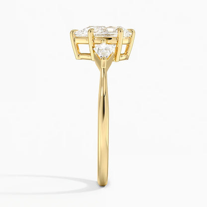 ecomposer-view with diamond shape-pear,ecomposer-size-1-ct,ecomposer-metal type-yellow-gold-18k