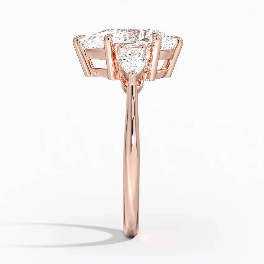 ecomposer-view with diamond shape-pear,ecomposer-size-2.5-ct,ecomposer-metal type-rose-gold-18k