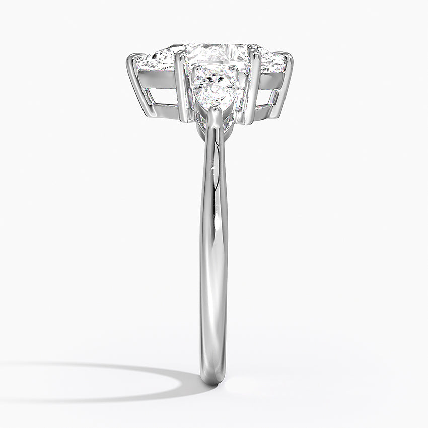 ecomposer-view with diamond shape-pear,ecomposer-size-2-ct,ecomposer-metal type-white-gold-18k