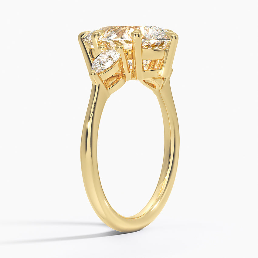 ecomposer-view with diamond shape-pear,ecomposer-size-3-ct,ecomposer-metal type-yellow-gold-18k