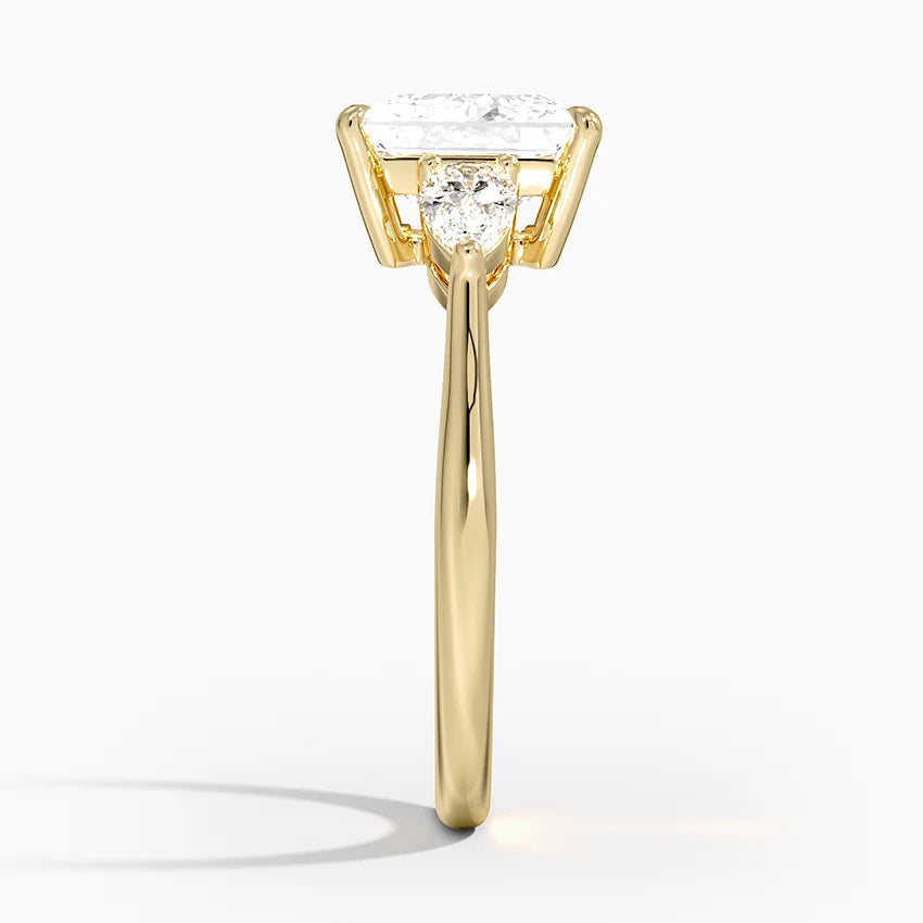 ecomposer-view with diamond shape-princess,ecomposer-size-2-ct,ecomposer-metal type-yellow-gold-18k