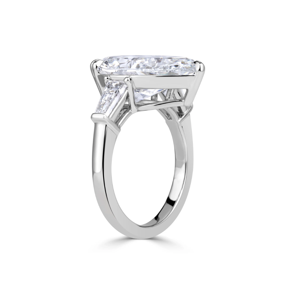 Trilogy Tapered Baguette Sides Lab Grown Diamond Engagement Ring in 18k Gold - Pear